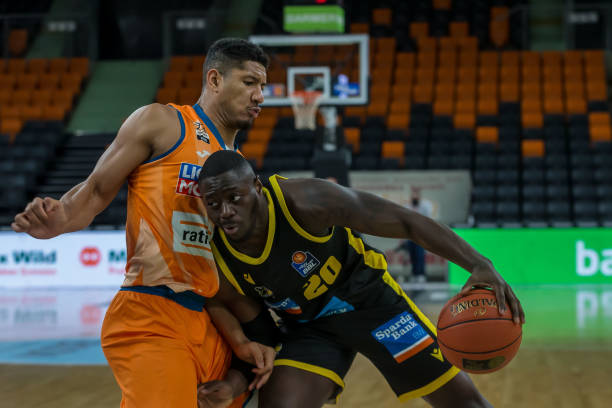 中场的掌控 中场的掌控