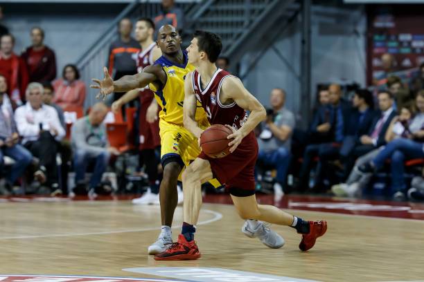 球员表现与 球员表现与