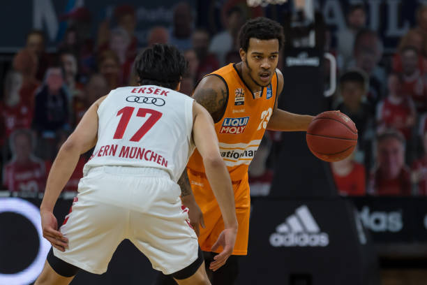 体育赛事中 体育赛事中